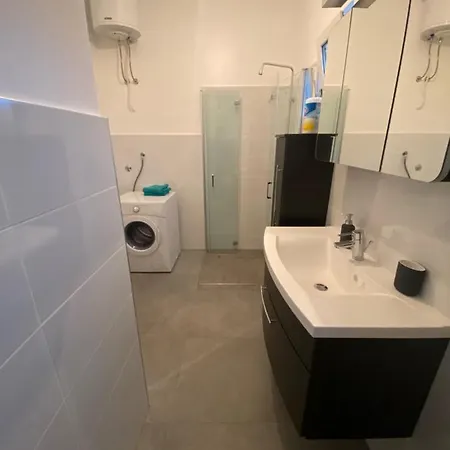 Haus Elica Vir
