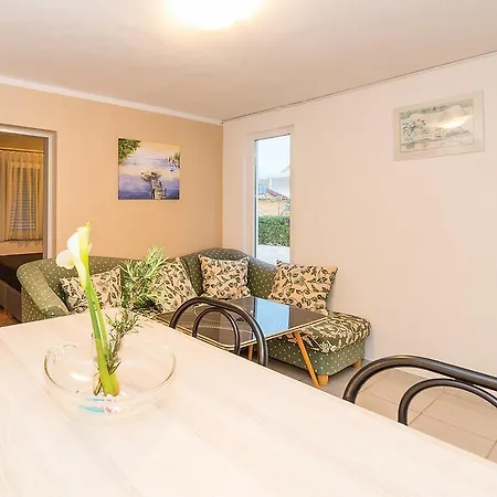 Holiday home Haus Elica *